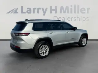 Jeep Grand Cherokee L 2023 4x4 Laredo 4dr SUV