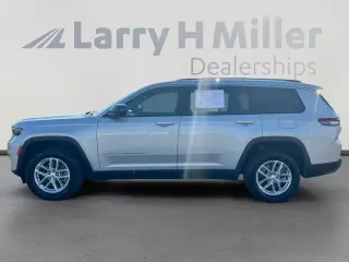 Jeep Grand Cherokee L 2023 4x4 Laredo 4dr SUV