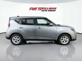Kia Soul 2025 LX 4dr Crossover