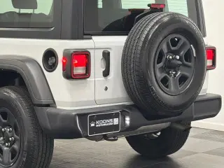 Jeep Wrangler 2022 4x4 Sport 2dr SUV