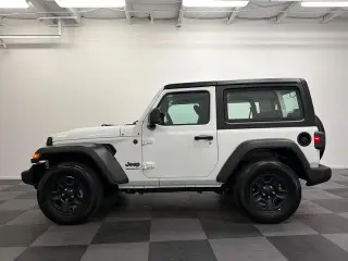 Jeep Wrangler 2022 4x4 Sport 2dr SUV