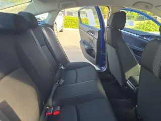 Honda Civic 2017 LX 4dr Sedan CVT
