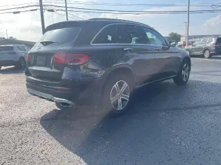 Mercedes-Benz GLC 2022 AWD GLC 300 4MATIC 4dr SUV