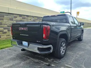 GMC Sierra 1500 2025 4x4 SLT 4dr Crew Cab 5.8 ft. SB