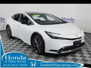 Toyota Prius 2024 XLE 4dr Hatchback