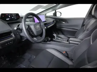 Toyota Prius 2024 XLE 4dr Hatchback