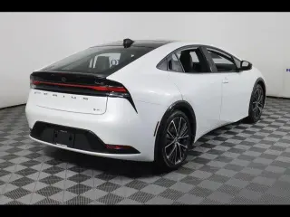 Toyota Prius 2024 XLE 4dr Hatchback