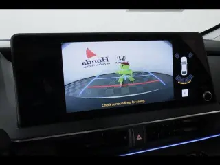 Toyota Prius 2024 XLE 4dr Hatchback