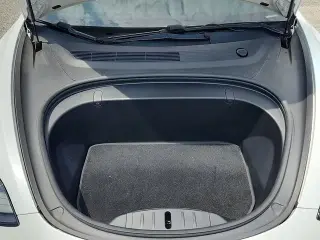 Tesla Model 3 2018 AWD Performance 4dr Fastback
