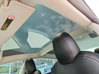 Tesla Model 3 2018 AWD Performance 4dr Fastback