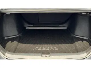 Honda Accord Hybrid 2024 Touring 4dr Sedan
