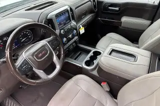 GMC Sierra 1500 Limited 2022 4x4 SLT 4dr Crew Cab 5.8 ft. SB