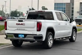 GMC Sierra 1500 Limited 2022 4x4 SLT 4dr Crew Cab 5.8 ft. SB
