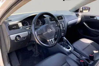 Volkswagen Jetta 2013 SE 4dr Sedan 6A