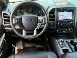 Ford Expedition MAX 2019 4x2 XLT 4dr SUV