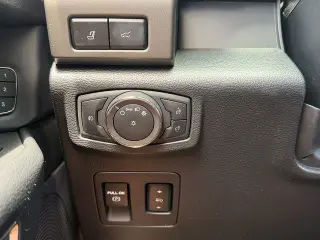Ford Expedition MAX 2019 4x2 XLT 4dr SUV