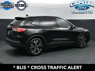 Ford Escape 2022 SE 4dr SUV