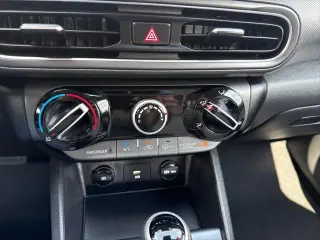 Hyundai KONA 2023 SEL 4dr Crossover