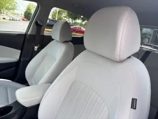 Hyundai KONA 2023 SEL 4dr Crossover