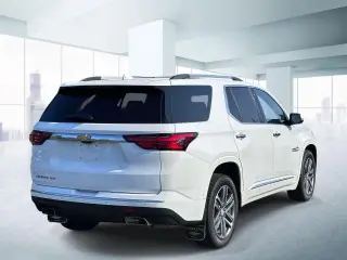 Chevrolet Traverse 2023 4x4 High Country 4dr SUV