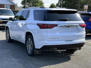 Chevrolet Traverse 2023 4x4 High Country 4dr SUV