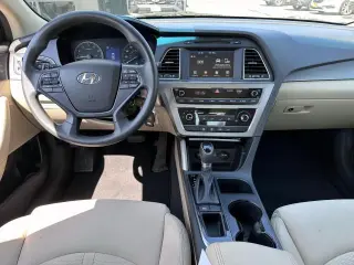 Hyundai SONATA 2017 Sport 4dr Sedan