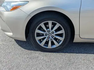 Toyota Camry 2017 XLE 4dr Sedan