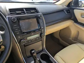 Toyota Camry 2017 XLE 4dr Sedan