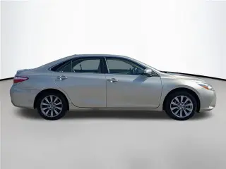 Toyota Camry 2017 XLE 4dr Sedan