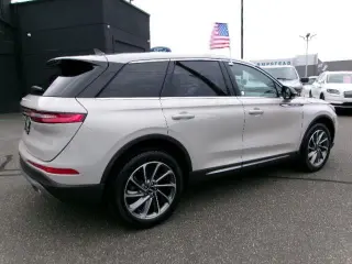 Lincoln Corsair 2024 AWD Premiere 4dr SUV