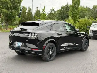 Ford Mustang Mach-E 2023 AWD California Route 1 4dr SUV