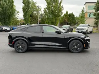 Ford Mustang Mach-E 2023 AWD California Route 1 4dr SUV