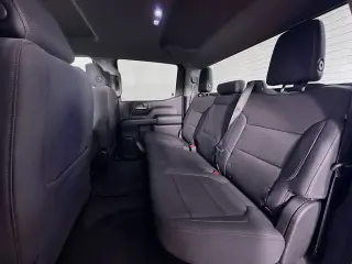Chevrolet Silverado 1500 2020 4x2 LT 4 puertas Cabina Crew 5.8 pies. SB