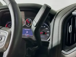 Chevrolet Silverado 1500 2020 4x2 LT 4 puertas Cabina Crew 5.8 pies. SB