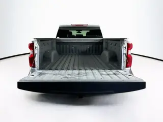 Chevrolet Silverado 1500 2020 4x2 LT 4 puertas Cabina Crew 5.8 pies. SB