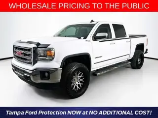 GMC Sierra 1500 2015 4x4 SLT 4 puertas Cabina Crew 5.8 pies. SB
