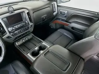 GMC Sierra 1500 2015 4x4 SLT 4 puertas Cabina Crew 5.8 pies. SB