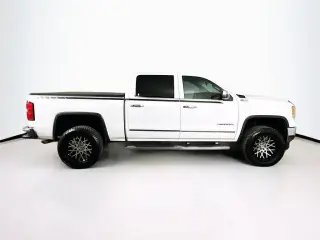 GMC Sierra 1500 2015 4x4 SLT 4 puertas Cabina Crew 5.8 pies. SB