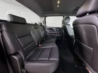 GMC Sierra 1500 2015 4x4 SLT 4 puertas Cabina Crew 5.8 pies. SB