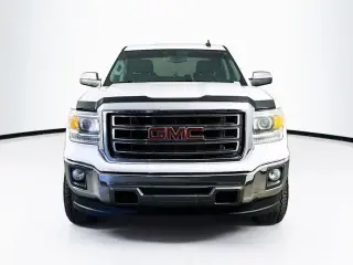 GMC Sierra 1500 2015 4x4 SLT 4 puertas Cabina Crew 5.8 pies. SB