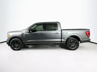 Ford F-150 2022 4x2 XLT 4 puertas SuperCrew 6.5 pies. SB