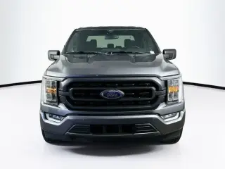 Ford F-150 2022 4x2 XLT 4 puertas SuperCrew 6.5 pies. SB