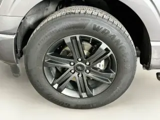 Ford F-150 2022 4x2 XLT 4 puertas SuperCrew 6.5 pies. SB