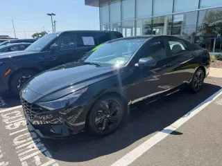 Hyundai ELANTRA 2023 SEL 4 puertas Sedan