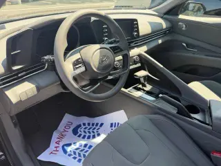 Hyundai ELANTRA 2023 SEL 4 puertas Sedan