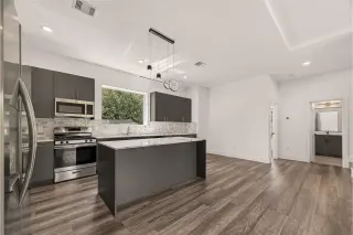 Propiedad en alquiler con 4 habitaciones y 4 baños en Houston