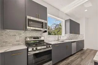 Propiedad en alquiler con 4 habitaciones y 4 baños en Houston