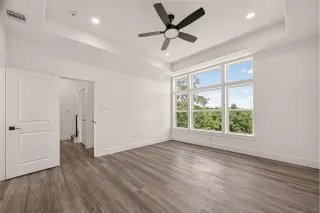 Propiedad en alquiler con 4 habitaciones y 4 baños en Houston