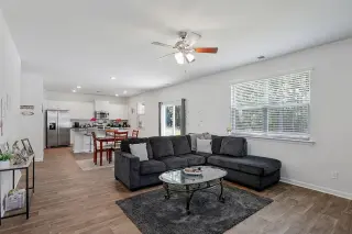 Propiedad en alquiler con 4 habitaciones y 2.5 baños en Savannah