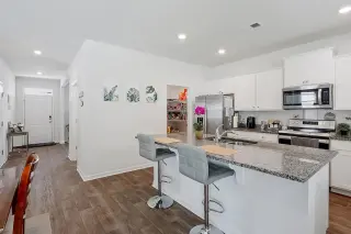 Propiedad en alquiler con 4 habitaciones y 2.5 baños en Savannah